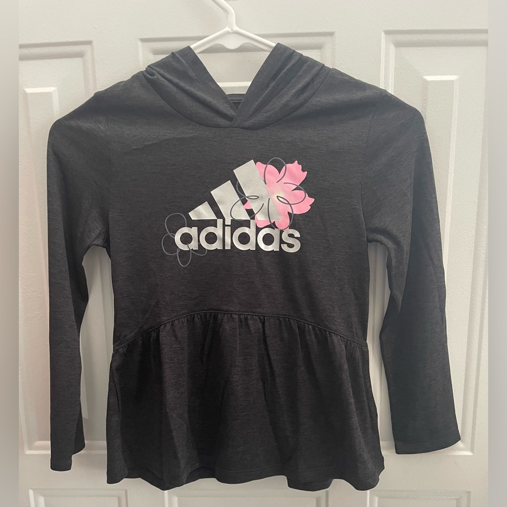 Adidas Girl’s Hooded Peplum Top And Floral Leggings Set Size 6X. Brand New.